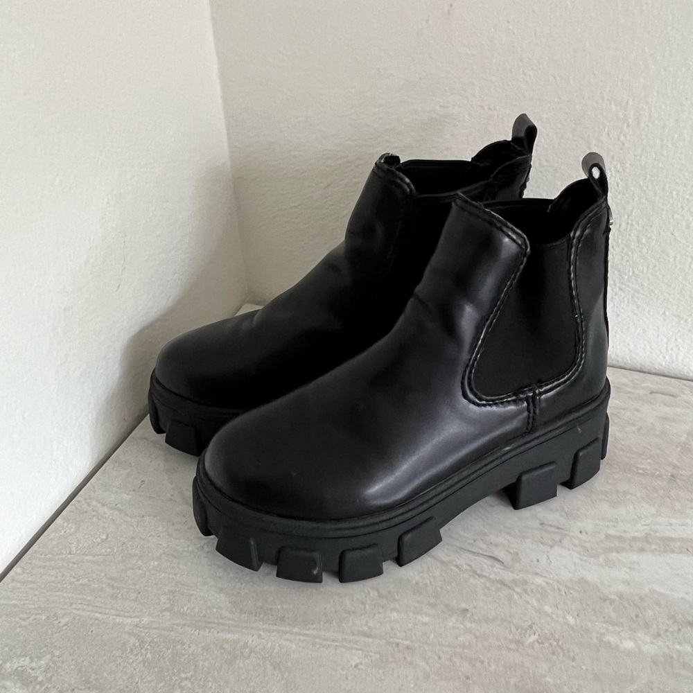 Circus By Sam Edelman Chelsea Black Platform Boots
